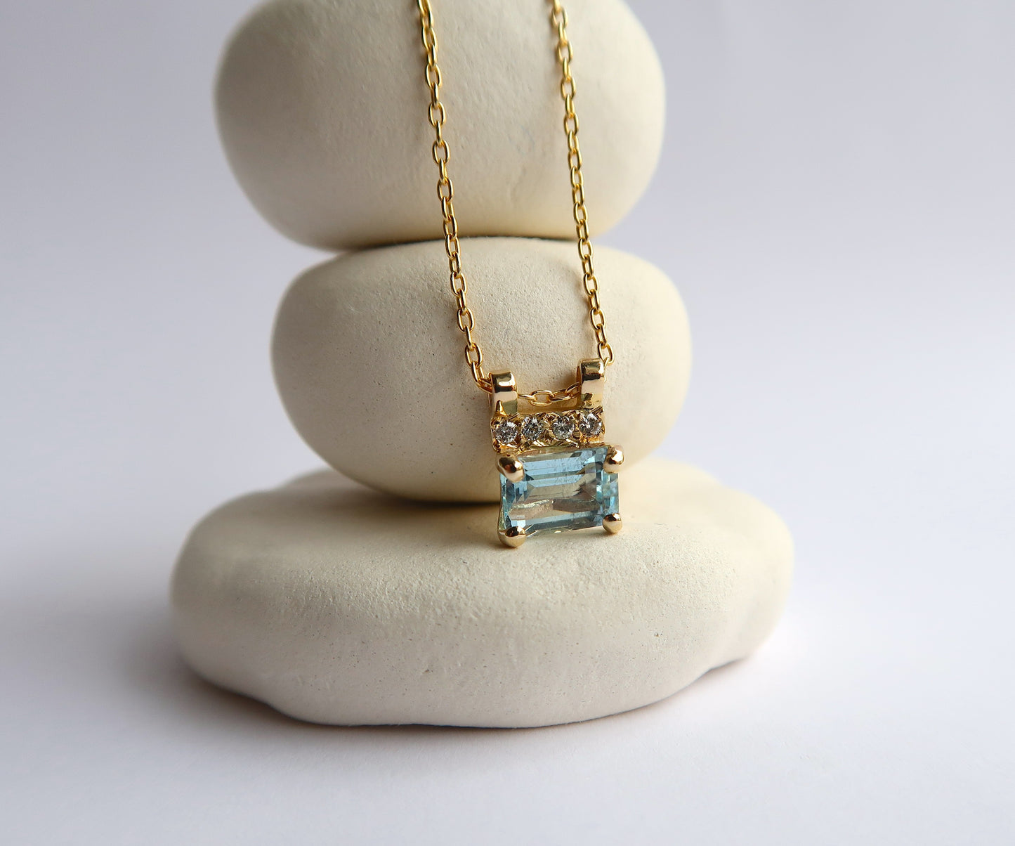 Aquamarine and Diamond Necklace
