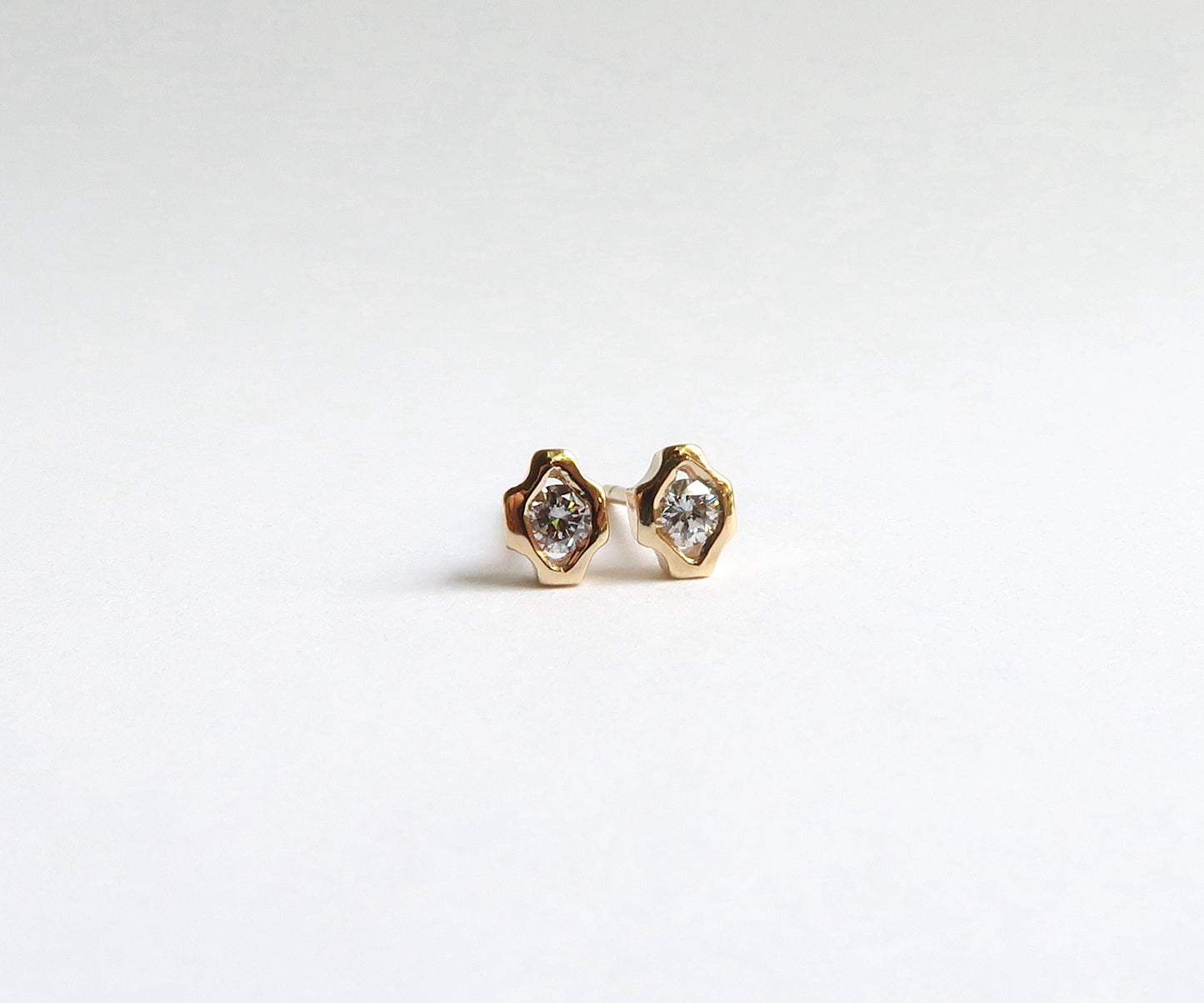 Nishi gold diamond studs