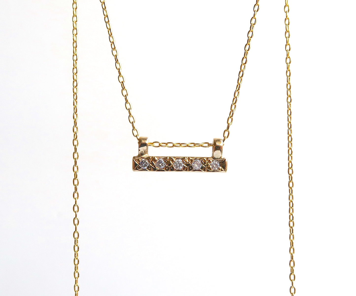 Diamond bar necklace yellow gold
