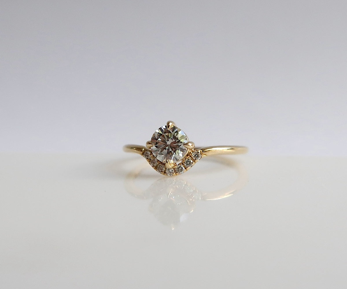Luna Diamond Ring