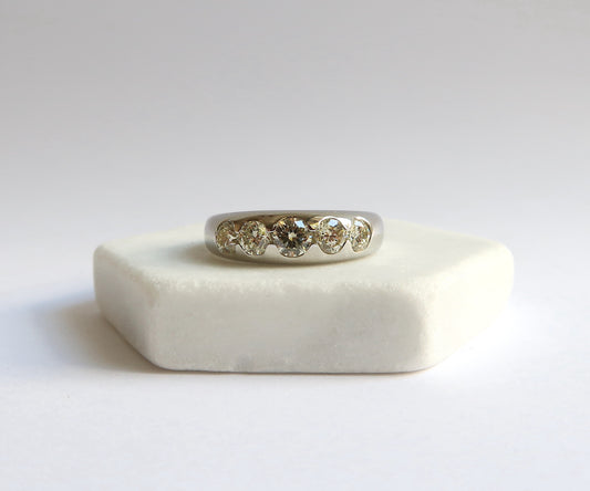 VINTAGE Diamond 5 Stone Platinum Ring