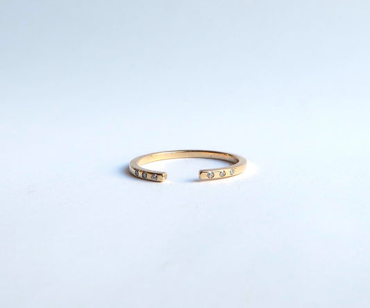 Nishi Diamond Falt Open Gold Band