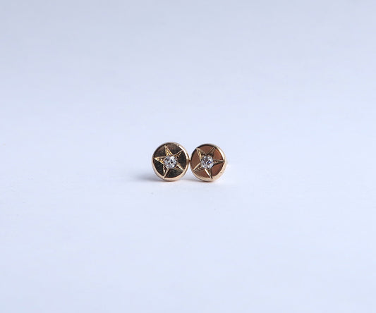 Nishi Star Set Diamond Gold Studs