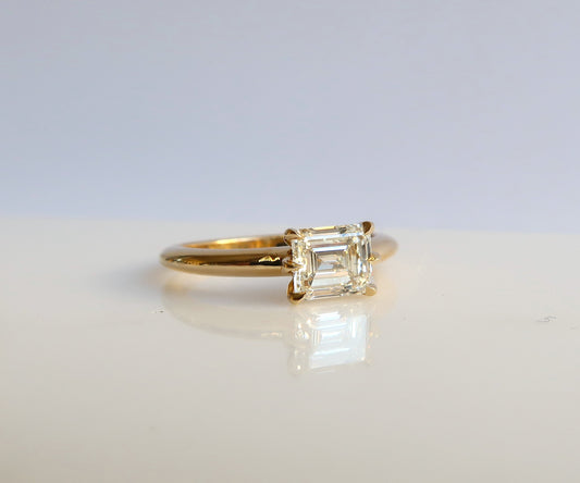 Nishi Emerald Cut Diamond Yellow Gold Ring