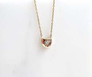 Nishi diamond half moon gold frame necklace