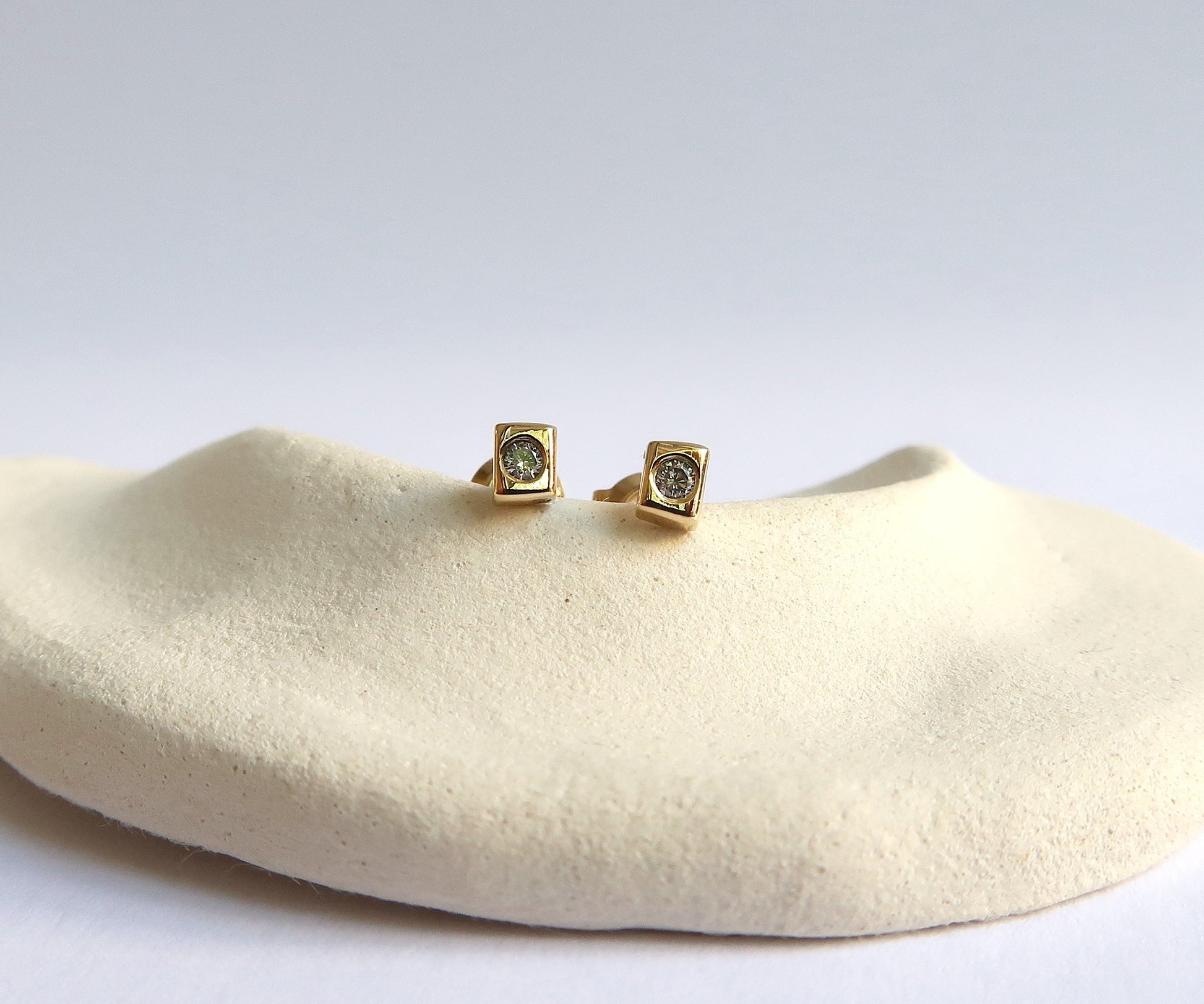 Nishi gold square diamond studs