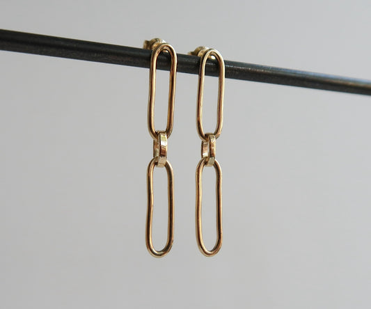 Solid gold chain link earrings