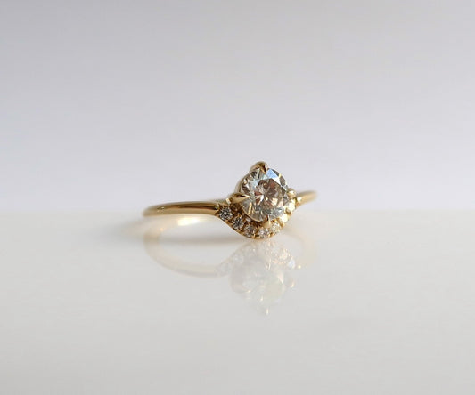 Luna Diamond Ring