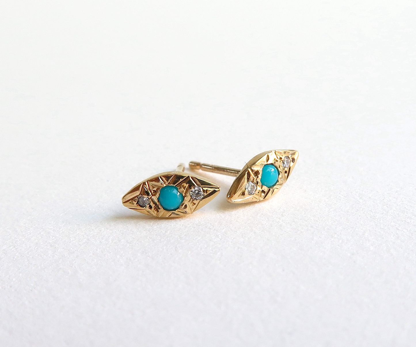 Turquoise and diamond gold studs