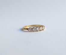 Load image into Gallery viewer, Nishi 5 stone diamond knife edge ring