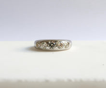 Load image into Gallery viewer, VINTAGE Diamond 5 Stone Platinum Ring