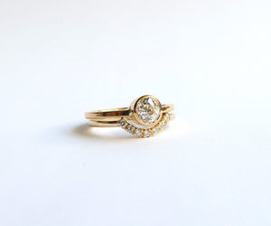 Nishi Diamond Curved Arch Gold Ring