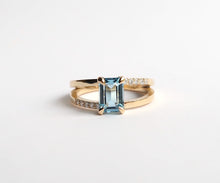 Load image into Gallery viewer, Nishi Aquamarine and Diamond Gold Ring