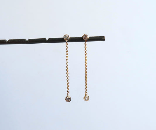 Nishi bezel set diamond chain link earrings