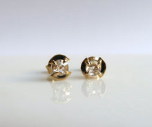 Load image into Gallery viewer, Nishi rose cut diamonds studs