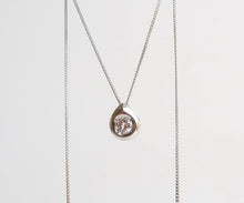 Load image into Gallery viewer, Nishi platinum diamond pendant necklace