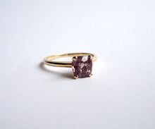 Load image into Gallery viewer, Nishi Purple Spinel Solitaire Yellow Gold Ring