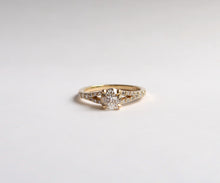 Load image into Gallery viewer, Nishi Old European Cut Split Shank Yellow Gold Ring