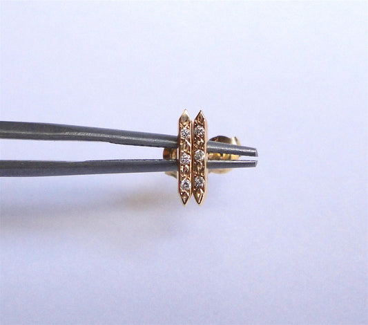 Nishi Diamond Arrow Gold Studs