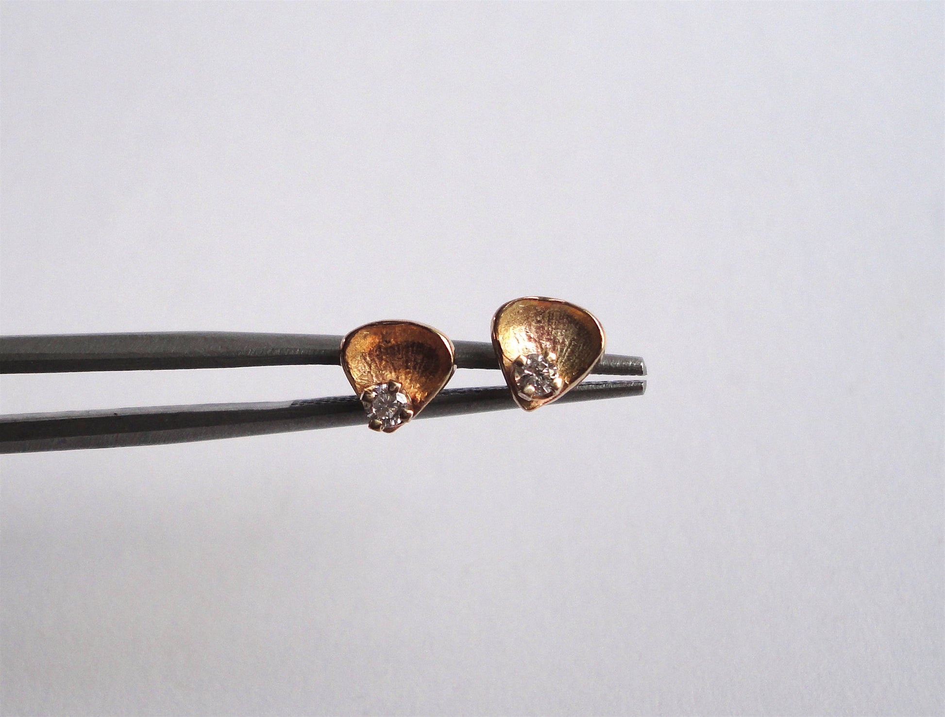 Nishi Diamond Petal Gold Studs