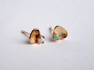 Nishi Opal and Yellow Gold Petal Stud Earrings